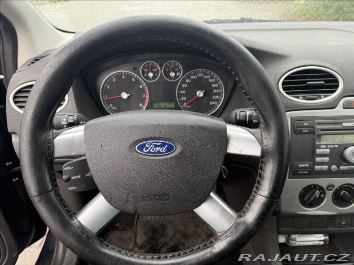 Ford Focus 1,6 i 16V 74kw Klima Tažn 2007