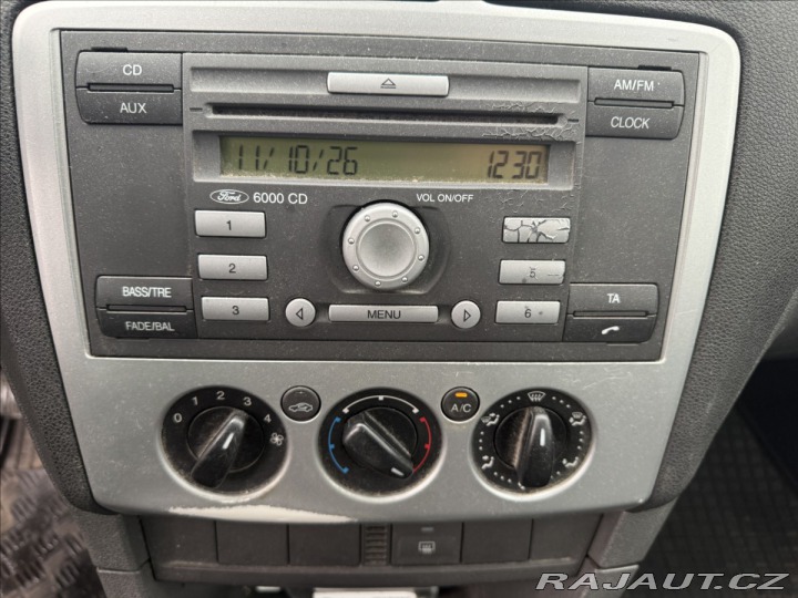 Ford Focus 1,6 i 16V 74kw Klima Tažn 2007