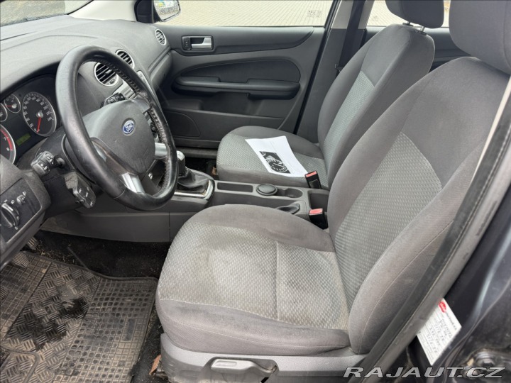 Ford Focus 1,6 i 16V 74kw Klima Tažn 2007