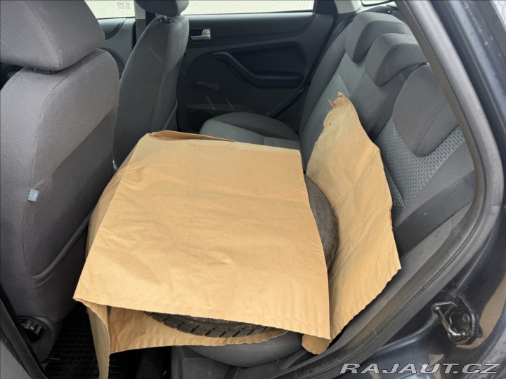 Ford Focus 1,6 i 16V 74kw Klima Tažn 2007