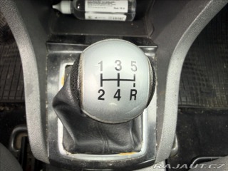 Ford Focus 1,6 i 16V 74kw Klima Tažn 2007