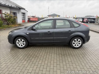 Ford Focus 1,6 i 16V 74kw Klima Tažn 2007