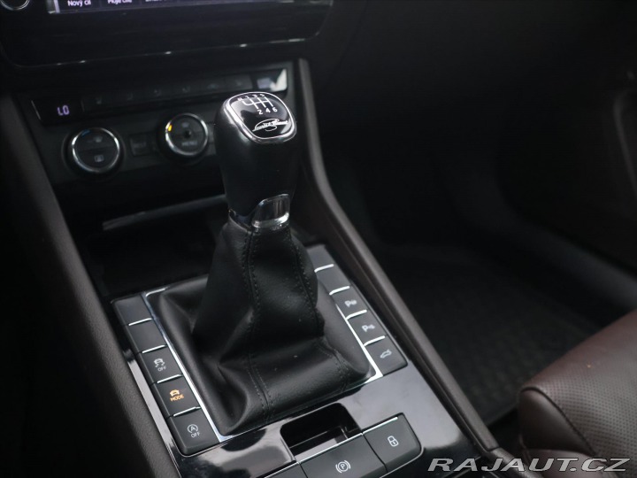 Škoda Superb 2,0 TDI 140kW L&K Nav 2016