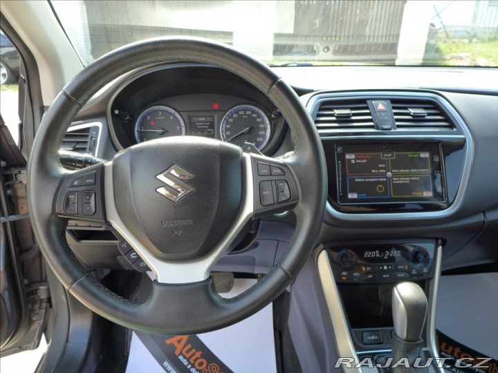 Suzuki S-Cross 1,6 DDiS 4X4 VÝHŘEV KAMER 2016