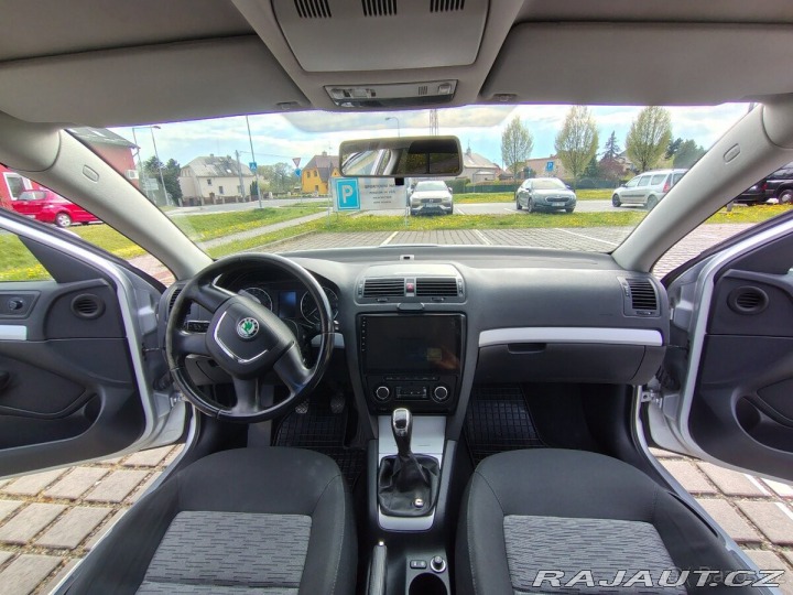 Škoda Octavia 1,6 77 kW,2011,STK 10/2 2011