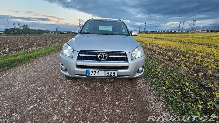 Toyota RAV4 2,2 2009 2009