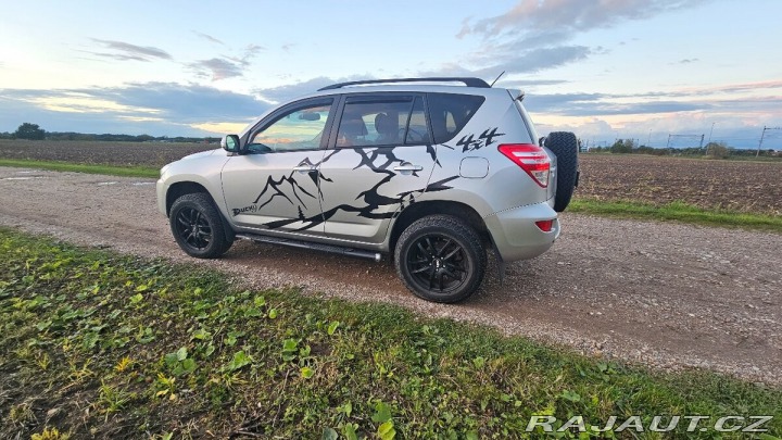 Toyota RAV4 2,2 2009 2009