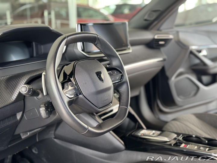 Peugeot 2008 1,2PT 130*AT8*Allure*Kame 2024