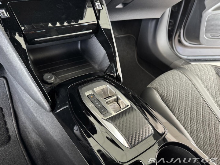 Peugeot 2008 1,2PT 130*AT8*Allure*Kame 2024