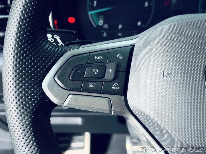 Volkswagen Touareg 3.0TDI*R-LINE*HUD*TAŽ*VZD 2025