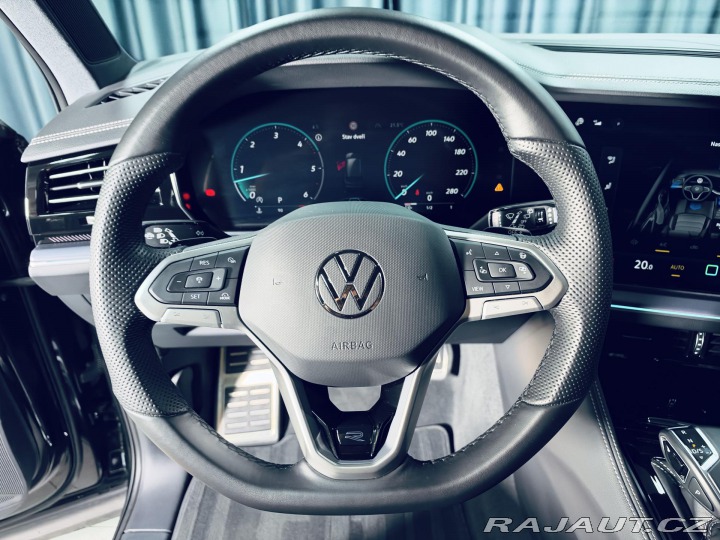 Volkswagen Touareg 3.0TDI*R-LINE*HUD*TAŽ*VZD 2025