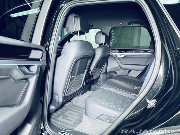 Volkswagen Touareg 3.0TDI*R-LINE*HUD*TAŽ*VZD 2025