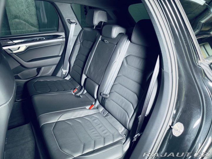 Volkswagen Touareg 3.0TDI*R-LINE*HUD*TAŽ*VZD 2025