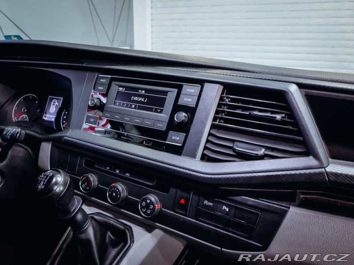 Volkswagen Transporter 2.0TDI 6 míst 2020