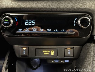 Toyota Yaris STYLE 2025