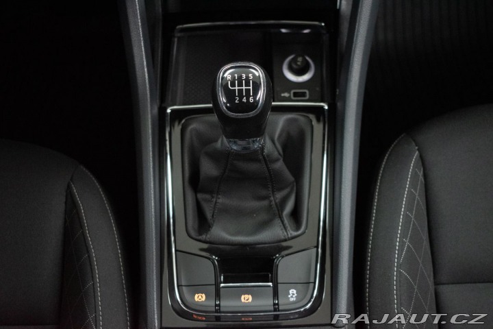 Škoda Karoq 1.5 TSI TAŽNÉ*KAMERA*ČR* 2018