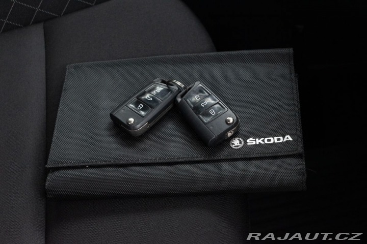 Škoda Karoq 1.5 TSI TAŽNÉ*KAMERA*ČR* 2018