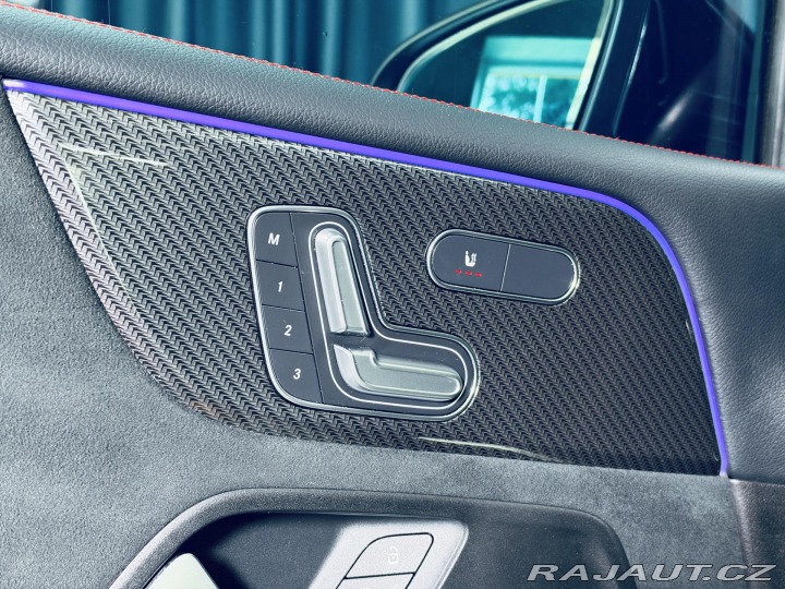 Mercedes-Benz GLB 220d 4M AMG PANO HUD TAŽN 2020