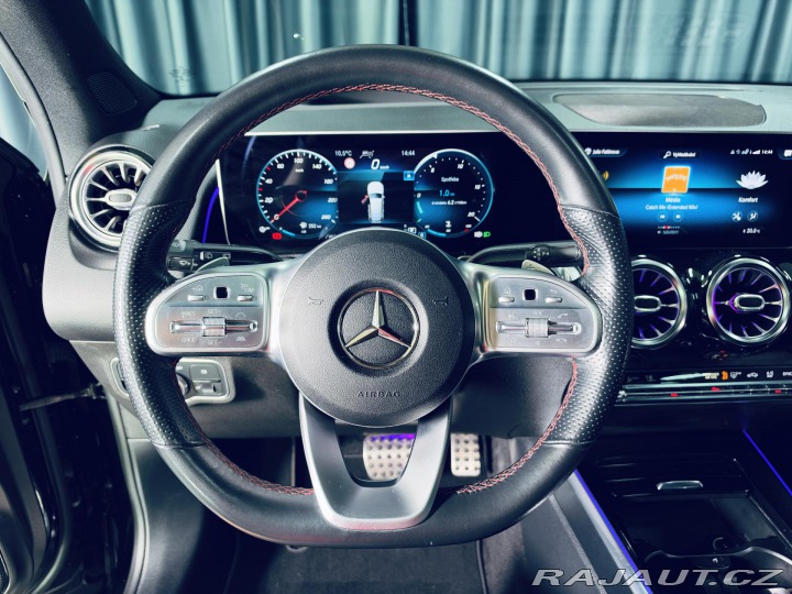 Mercedes-Benz GLB 220d 4M AMG PANO HUD TAŽN 2020
