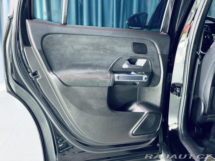 Mercedes-Benz GLB 220d 4M AMG PANO HUD TAŽN 2020