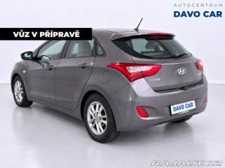 Hyundai i30 1,4 i 73kW CVVT Trikolor 2012