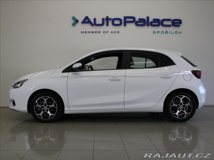MG MG3 1.5 HYBRID+ Emotion 12tkm 2025