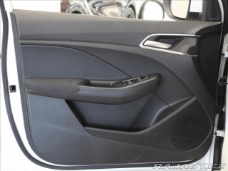 MG MG3 1.5 HYBRID+ Emotion 12tkm 2025