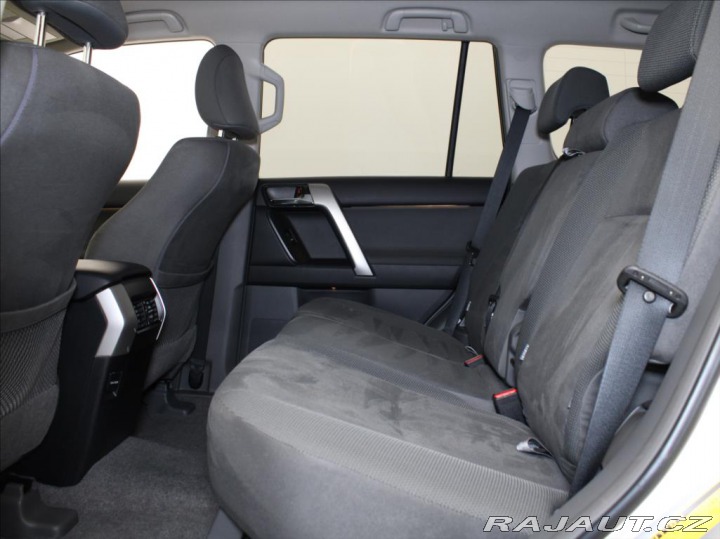 Toyota Land Cruiser 3,0 D-4D Anniversary 120t 2010