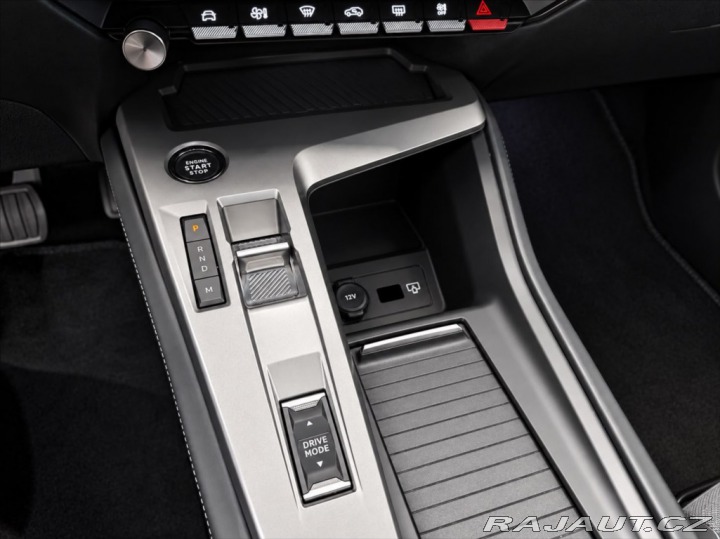 Peugeot 408 1,2 Puretech 130 - ALLURE 2024