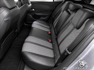 Peugeot 408 1,2 Puretech 130 - ALLURE 2024