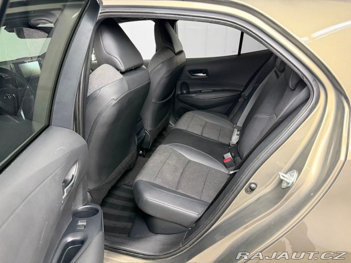 Toyota Corolla 1.8 Hybrid e-CVT COMFORT, 2021