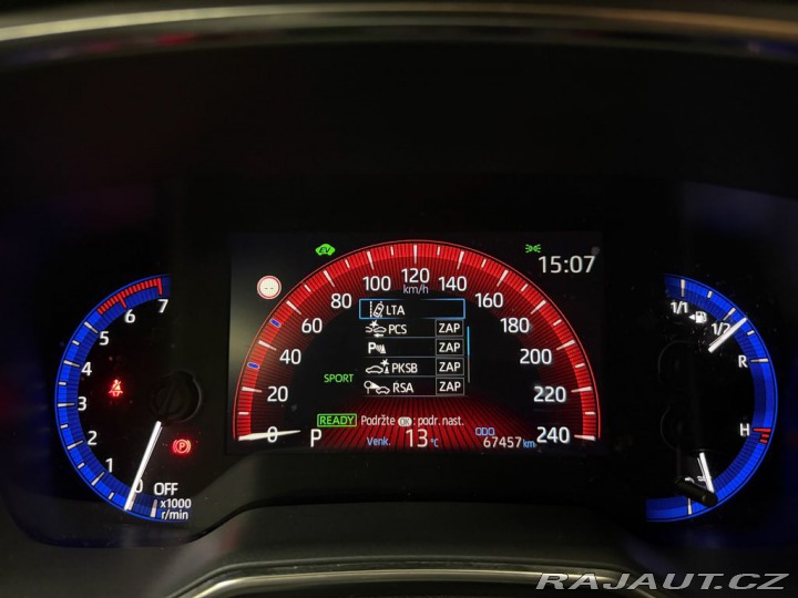 Toyota Corolla 1.8 Hybrid e-CVT COMFORT, 2021