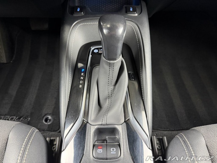 Toyota Corolla 1.8 Hybrid e-CVT COMFORT, 2021