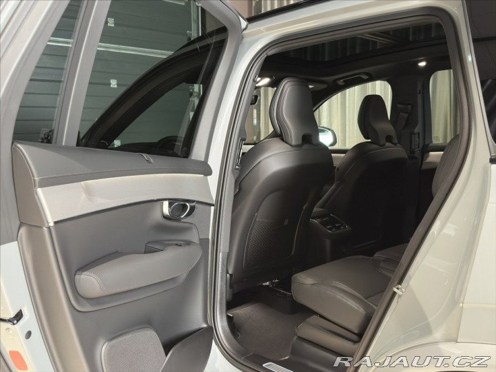 Volvo XC90 2,0 T8 Plus Black Editio 2026