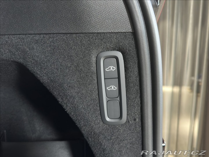 Volvo XC90 2,0 T8 Plus Black Editio 2026
