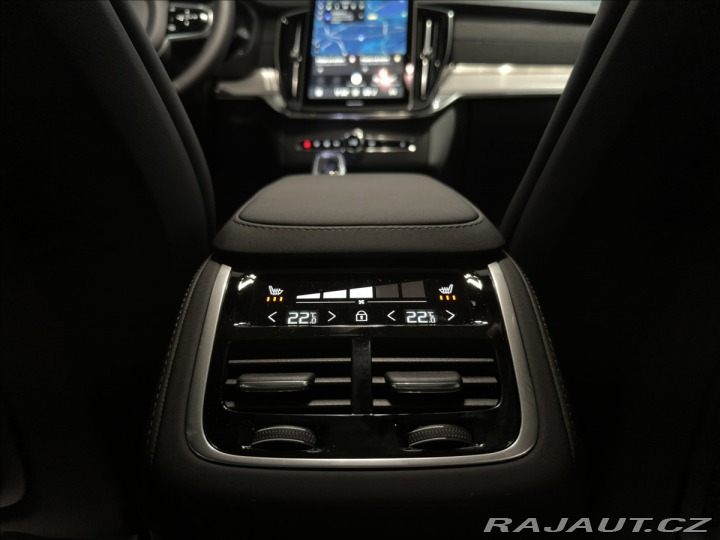 Volvo XC90 2,0 T8 PHEV Plus Black E 2026