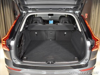 Volvo XC60 2,0 B5 AWD Ultra B&W, 2026