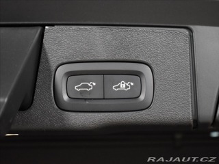 Volvo XC60 2,0 B5 AWD Ultra B&W, 2026