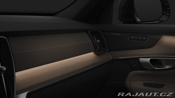 Volvo XC90 2,0 T8 Plus Dark 2026