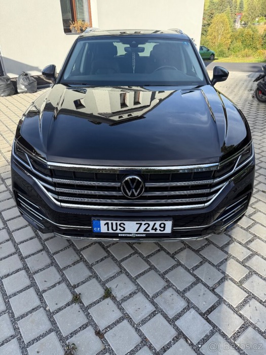 Volkswagen Touareg 3,0 V6 210kW TOP STAV