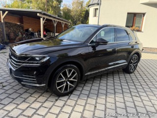 Volkswagen Touareg 3,0 V6 210kW TOP STAV 2021