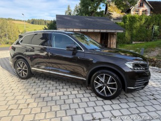 Volkswagen Touareg 3,0 V6 210kW TOP STAV 2021
