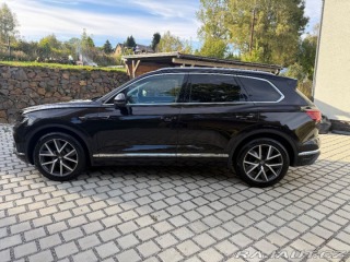 Volkswagen Touareg 3,0 V6 210kW TOP STAV 2021