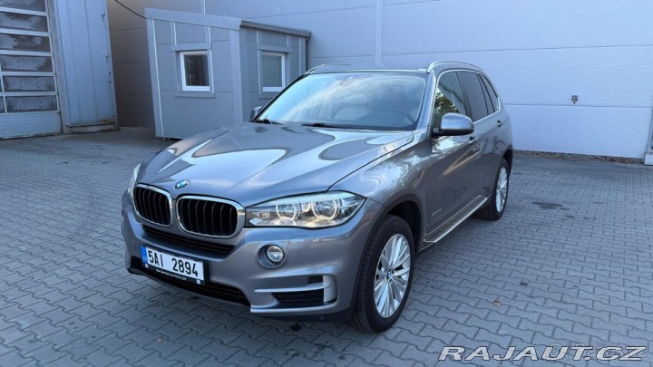 BMW X5 3,0   30d, 190kW, bílá ků 1800