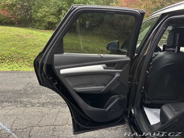 Audi Q5 50TFSI e S-Line panorama 2021