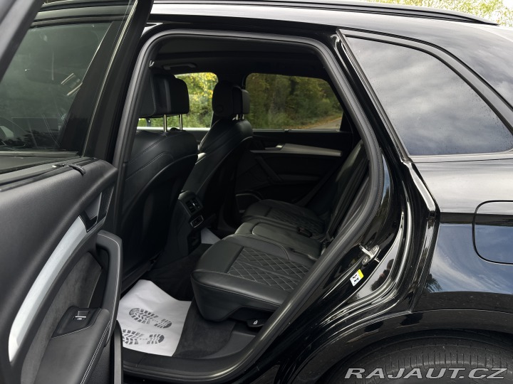 Audi Q5 50TFSI e S-Line panorama 2021