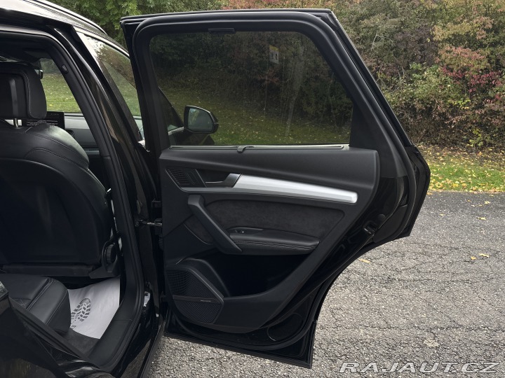 Audi Q5 50TFSI e S-Line panorama 2021