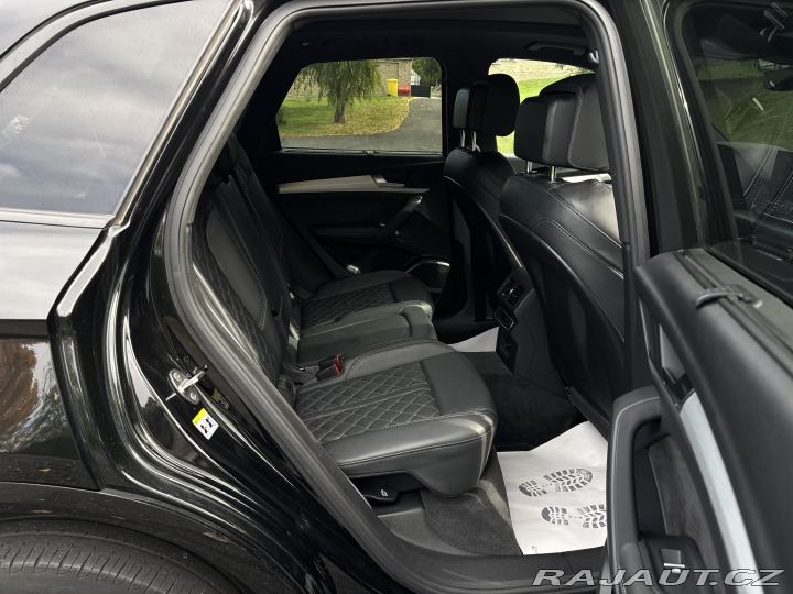 Audi Q5 50TFSI e S-Line panorama 2021