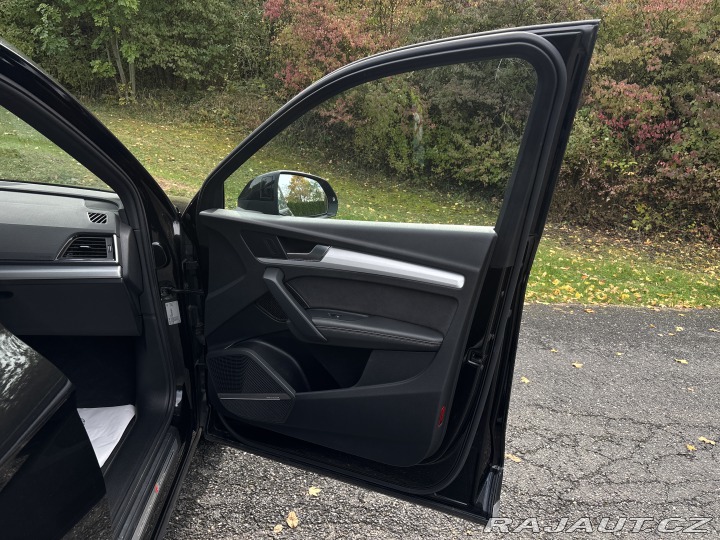 Audi Q5 50TFSI e S-Line panorama 2021