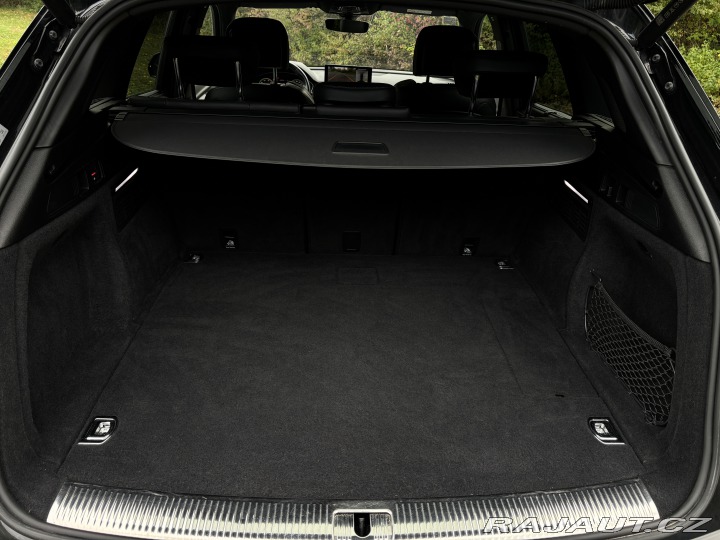 Audi Q5 50TFSI e S-Line panorama 2021